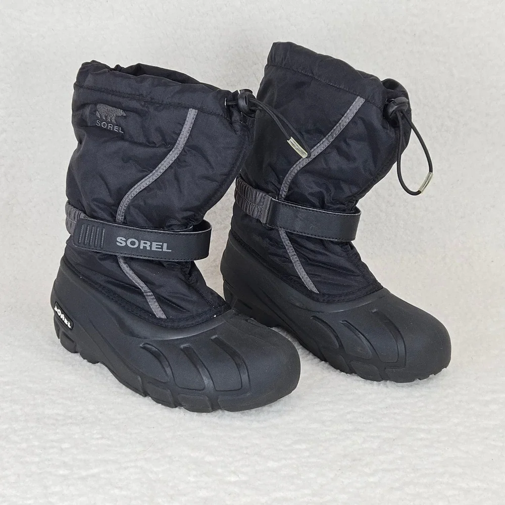 Sorel Kids Flurry Winter Snow Boots Size 6 Waterproof Insulated NY1885-016 Black